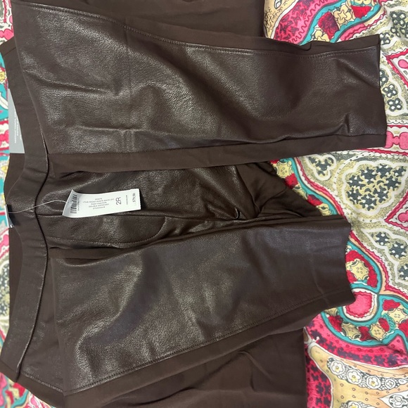 Chico's Espresso Faux-leather, Ponte Knit Stretch Ankle Leggings Size - Picture 3 of 6